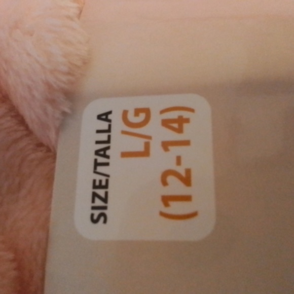 NWT Disney 100 3pc Minnie Women's Sleepwear w/ bonus artpad - Picture 4 of 14